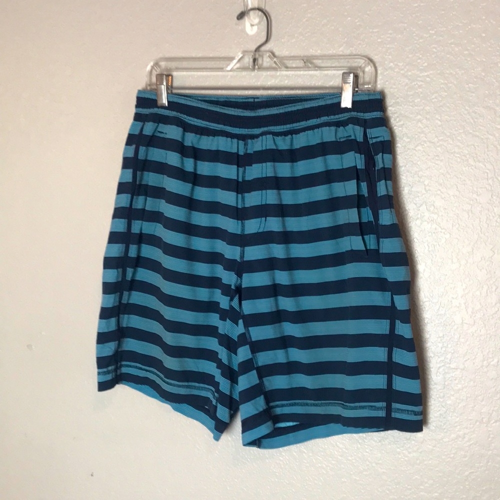Lululemon Men Blue Stripe Lined Shorts Size Large